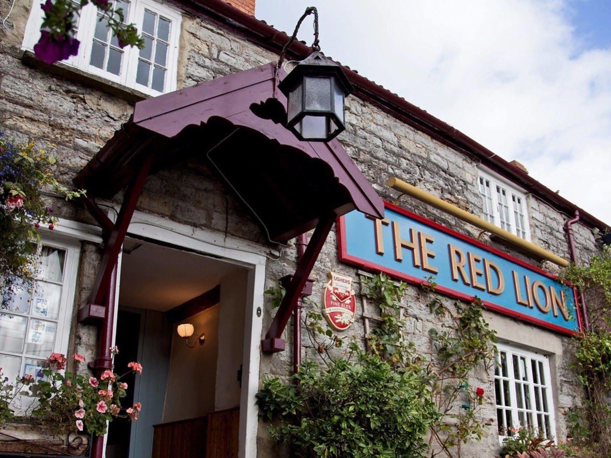 The Lion At West Pennard Hotel Eksteriør billede The Red Lion